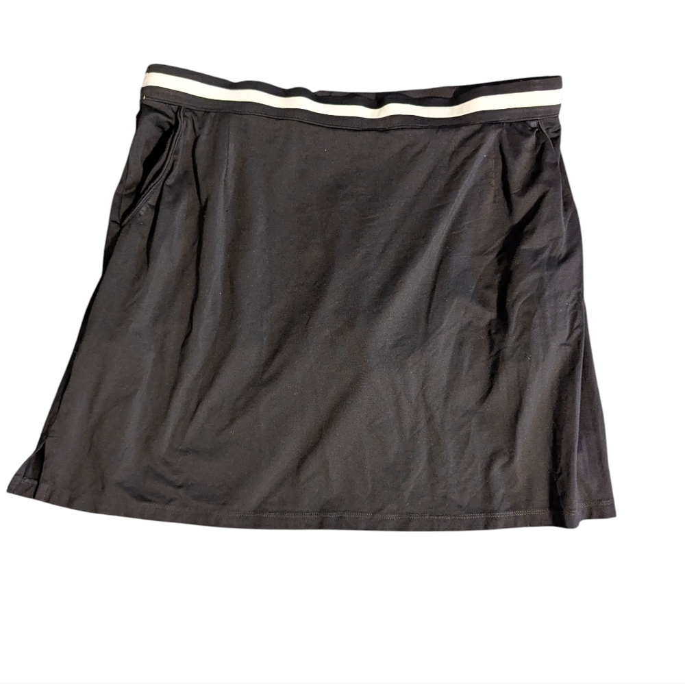 Bugatchi women's black skort sport L
